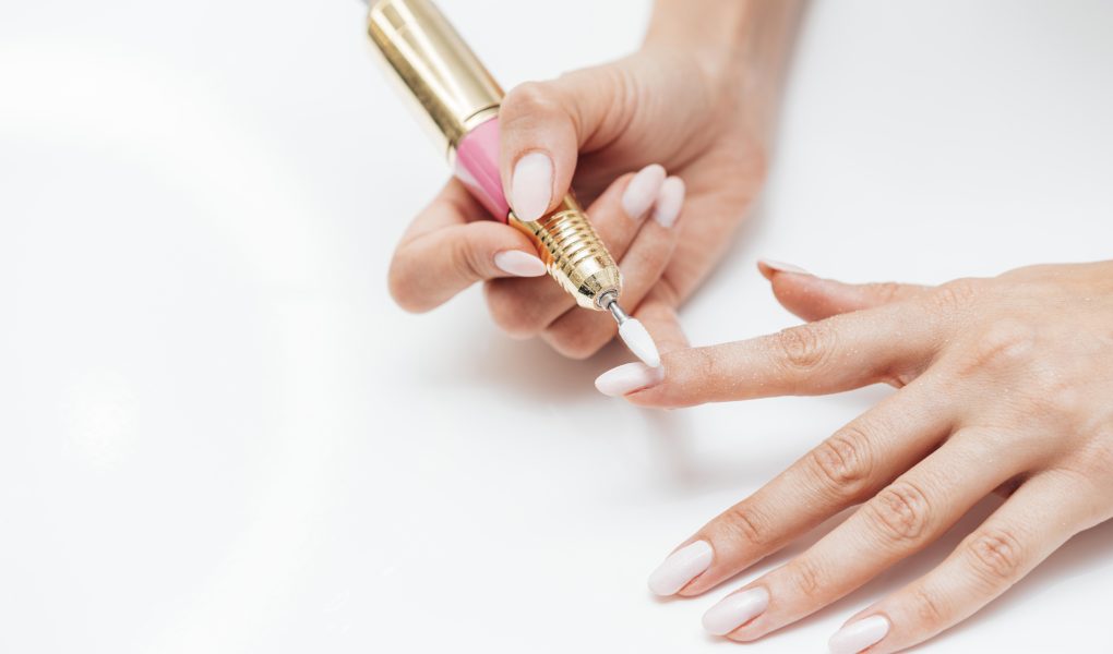 Come aprire un'attività di nail tech